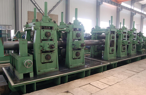 DIRECT-FORMING SQUARE PIPE MILL